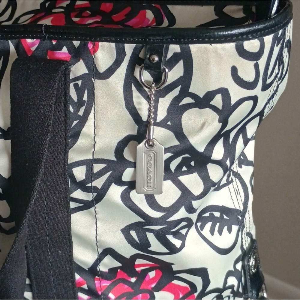 COACH POPPY GRAFITTI SCRIBBLE FLOWERS Tote - Picture 4 of 14